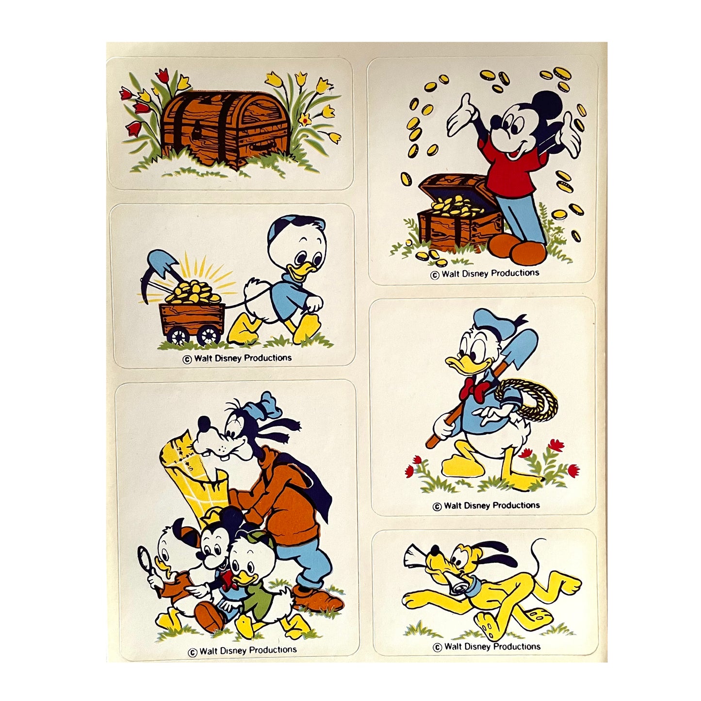 HALLMARK: Mickey and Friends Treasure Hunt Stickers
